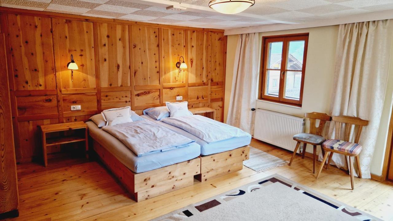 Gasthof Dorfschenke Stall Luaran gambar