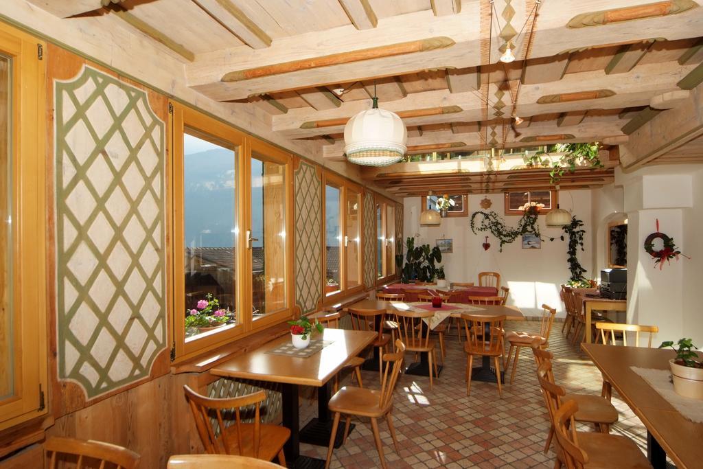 Gasthof Dorfschenke Stall Luaran gambar