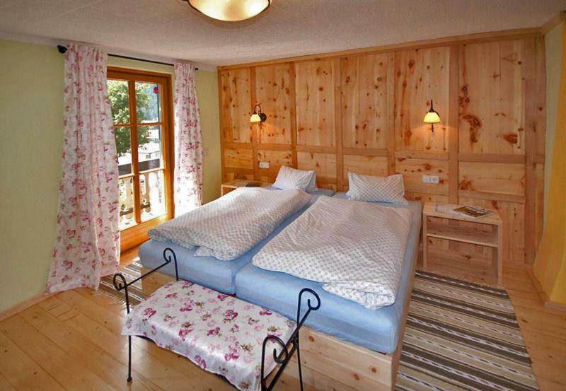 Gasthof Dorfschenke Stall Luaran gambar